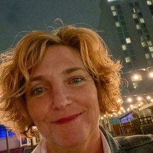 Meet your Posher, Adele